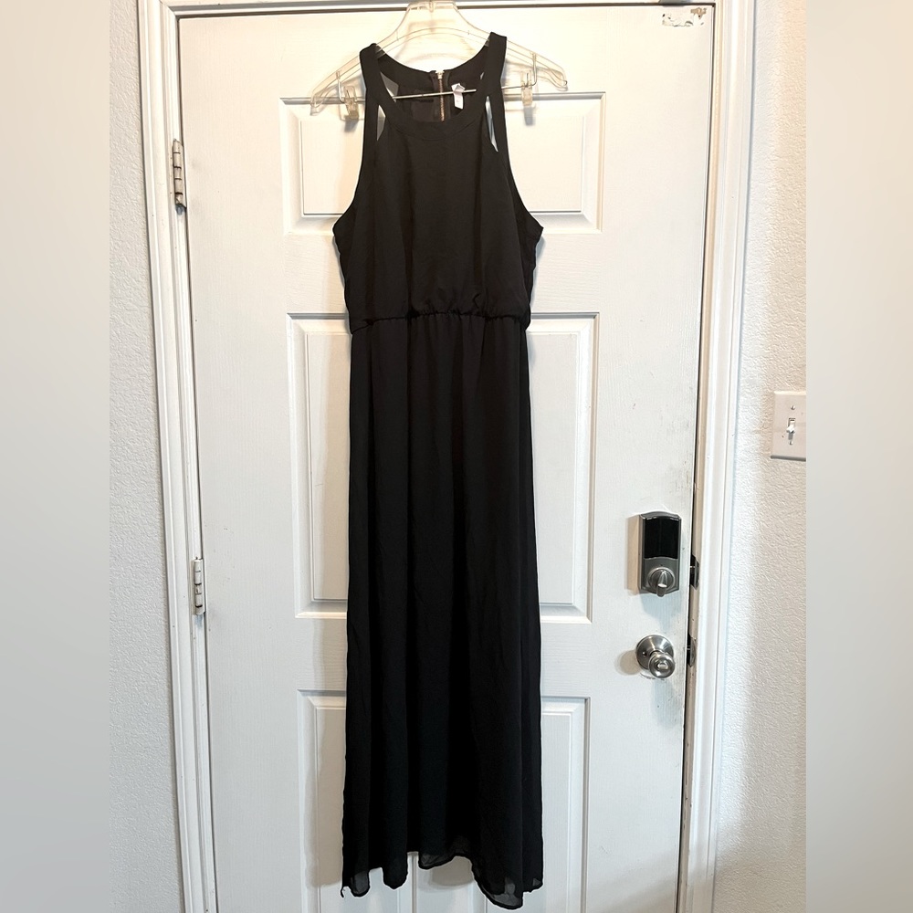 Halter Dress, Bottom is see thru, very cute midi slip under it.